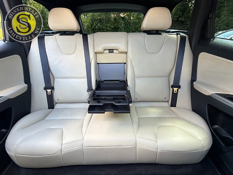 Used 2015 Volvo XC60 T6 Platinum FWD image 21