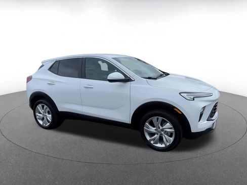 Used 2025 Buick Encore GX Preferred FWD image 2