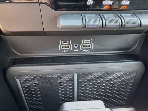 Used 2025 RAM 1500 Big Horn RWD image 27