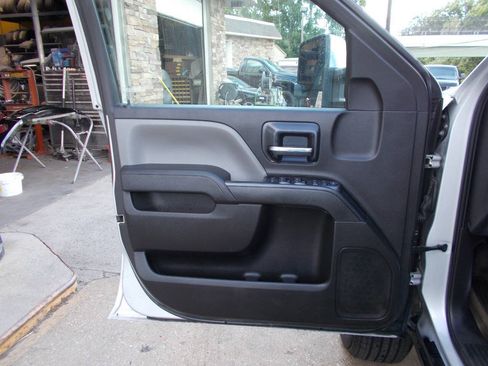 Used 2016 Chevrolet Silverado 1500 W/T w/ WT Convenience Package AWD/4WD image 9