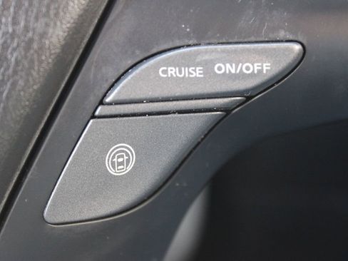 Used 2017 INFINITI QX60 Luxe w/ Deluxe Technology Package image 33