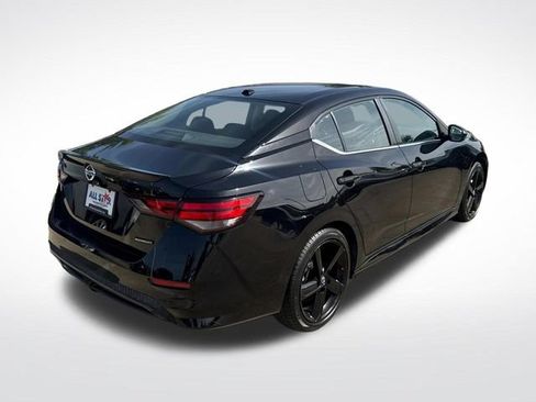 Used 2023 Nissan Sentra SR w/ Midnight Edition Package FWD image 10