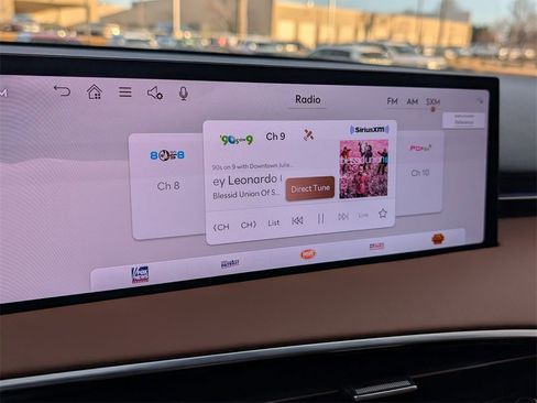 Used 2026 Genesis GV70 2.5T Advanced image 29