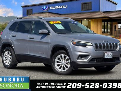 Used 2019 Jeep Cherokee Latitude w/ Popular Appearance Group