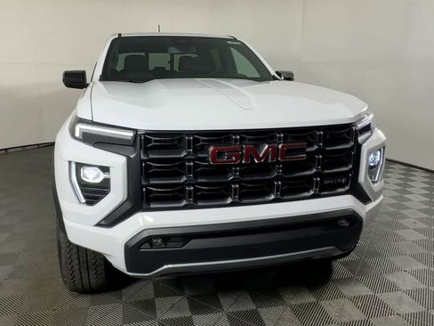New 2026 GMC Canyon AT4 w/ AT4 Premium Package AWD/4WD image 3