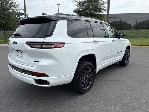 Used 2025 Jeep Grand Cherokee L Summit AWD/4WD image 9