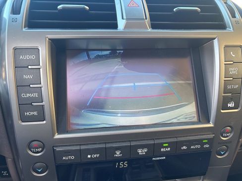 Used 2015 Lexus GX 460 image 15