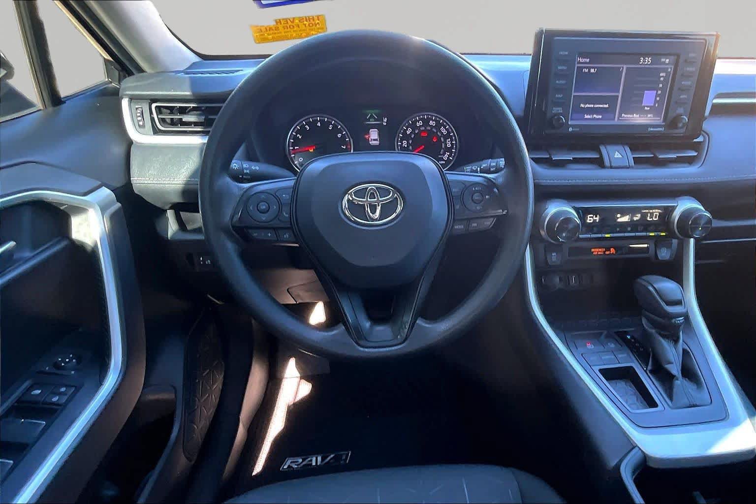 Certified 2022 Toyota RAV4 XLE FWD image 6
