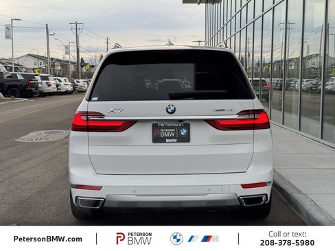 Used 2022 BMW X7 xDrive40i w/ Premium Package image 5