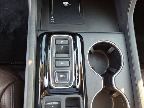 Used 2023 Honda Pilot Elite image 12