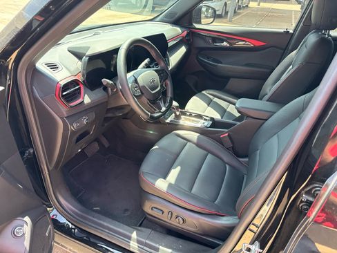 Used 2024 Chevrolet TrailBlazer RS w/ Convenience Package AWD/4WD image 13