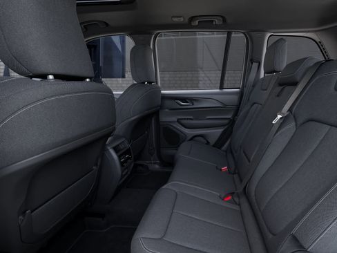 New 2025 Jeep Grand Cherokee Laredo X image 23