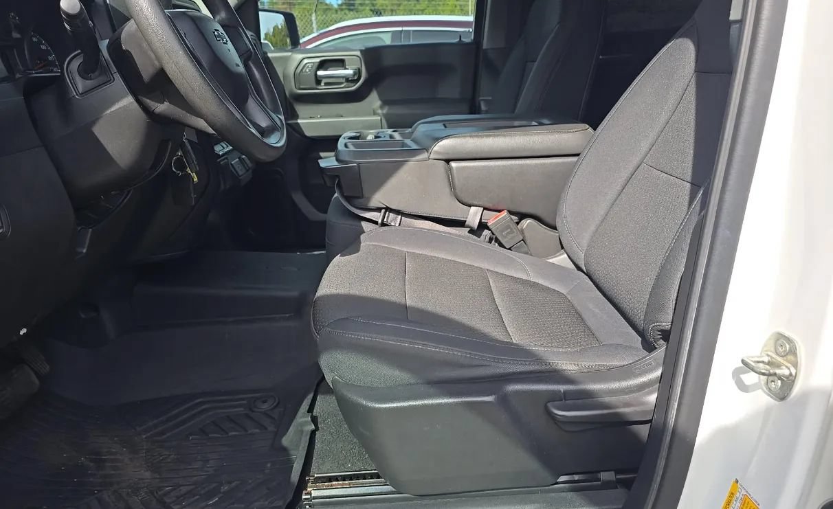 Used 2020 Chevrolet Silverado 1500 Custom Trail Boss w/ Custom Convenience Package AWD/4WD image 5