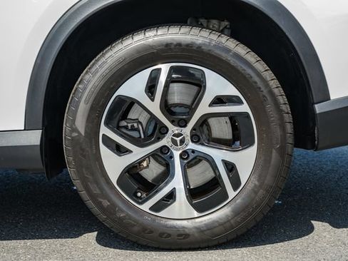 Certified 2025 Mercedes-Benz GLC 350e 4MATIC image 18
