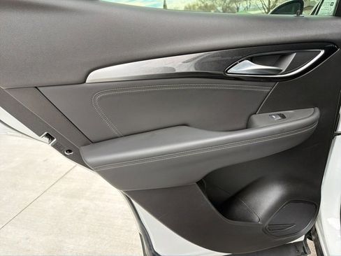 Used 2024 Buick Envision Preferred image 17