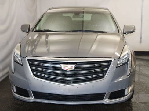 Used 2019 Cadillac XTS Luxury image 3