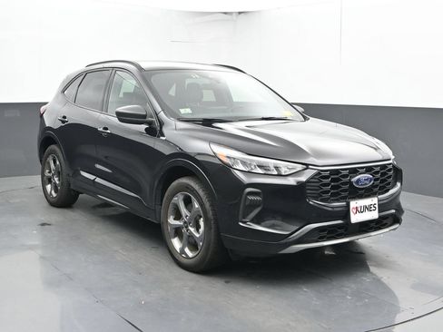 Used 2024 Ford Escape ST-Line AWD/4WD image 6