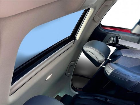 Used 2020 MAZDA MAZDA3 Sedan w/ Premium Package image 16