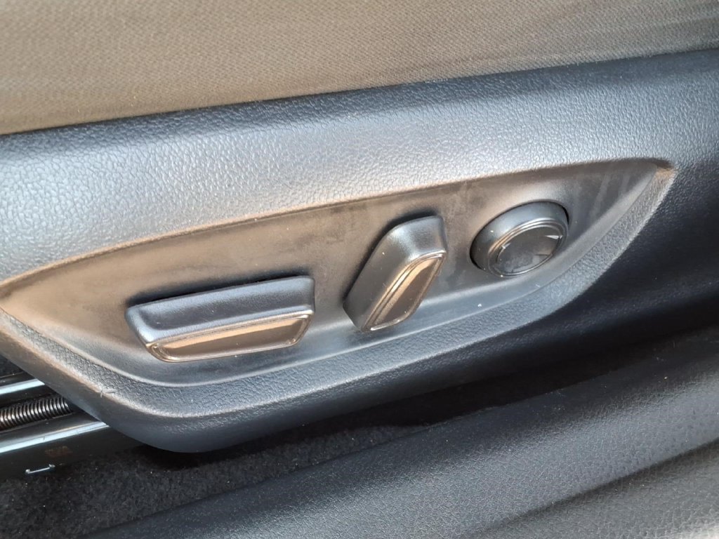 Used 2023 Toyota Camry LE FWD image 18