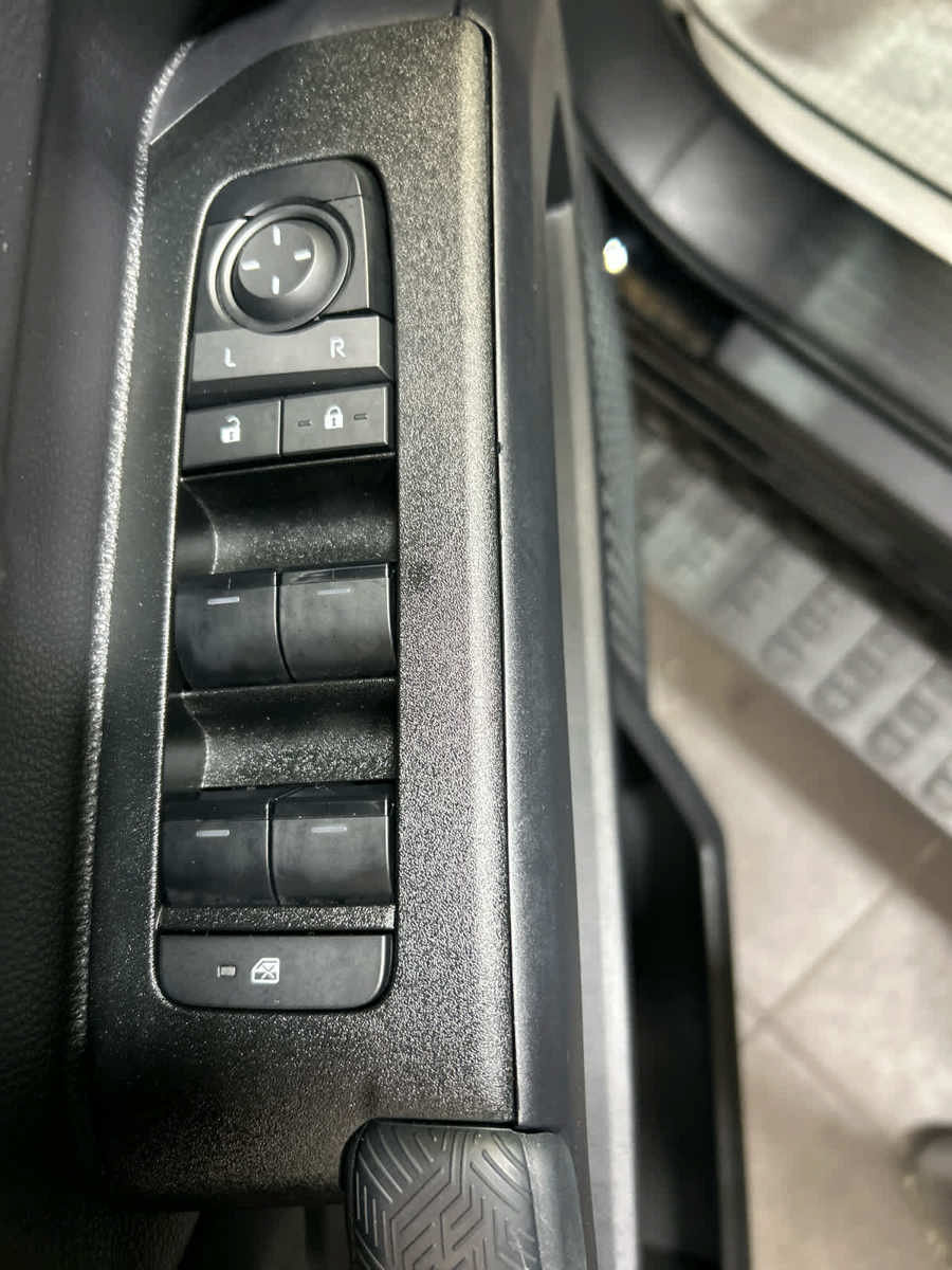 Used 2026 Toyota 4Runner SR5 AWD/4WD image 25