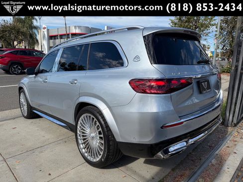 Used 2025 Mercedes-Benz Maybach GLS 600 Mercedes-Maybach GLS 600 4MATI image 5
