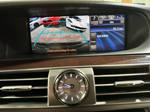 Used 2014 Lexus LS 460 AWD w/ Comfort Package image 9