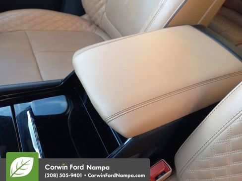 Used 2022 Jeep Grand Cherokee L Summit w/ Luxury Tech Group V image 18