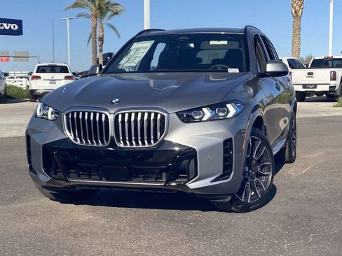 Used 2026 BMW X5 sDrive40i w/ M Sport Package RWD image 3