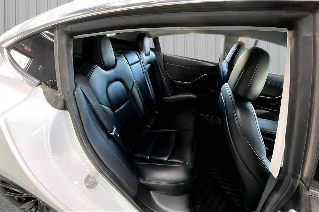 Used 2020 Tesla Model 3 Standard Range Plus RWD image 24