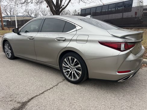 Used 2019 Lexus ES 350 image 7