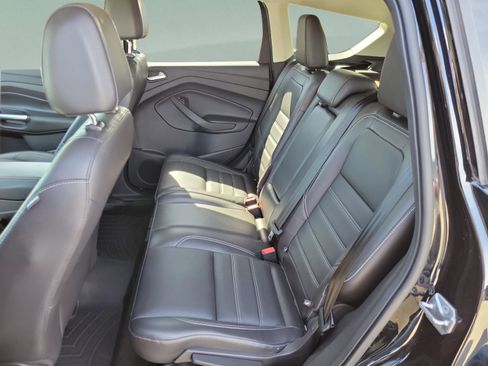 Used 2017 Ford Escape SE w/ SE Leather Comfort Package image 23