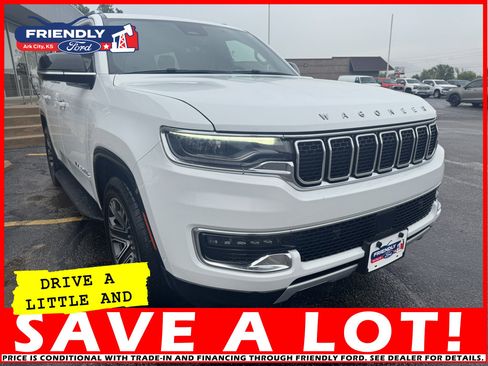 Used 2023 Jeep Wagoneer Series II image 10