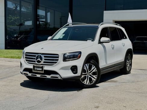 Used 2026 Mercedes-Benz GLB 250 image 2