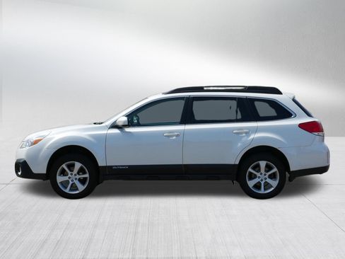 Used 2013 Subaru Outback 2.5i Premium AWD/4WD image 4