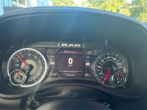 Used 2022 RAM 1500 Laramie image 7