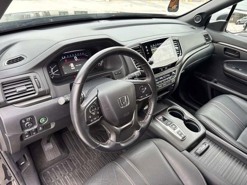 Used 2023 Honda Passport TrailSport image 18