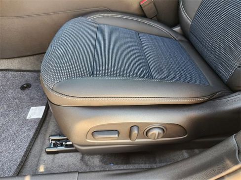 New 2026 Buick Envista Preferred w/ Convenience I Package image 17