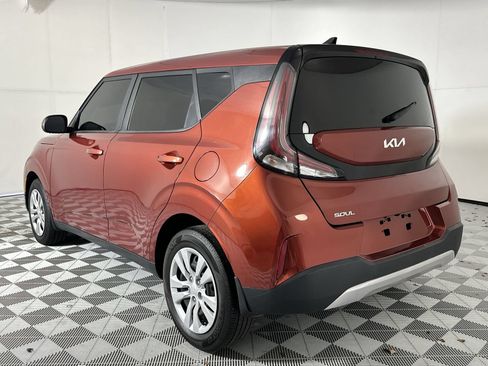 Used 2023 Kia Soul LX FWD image 6