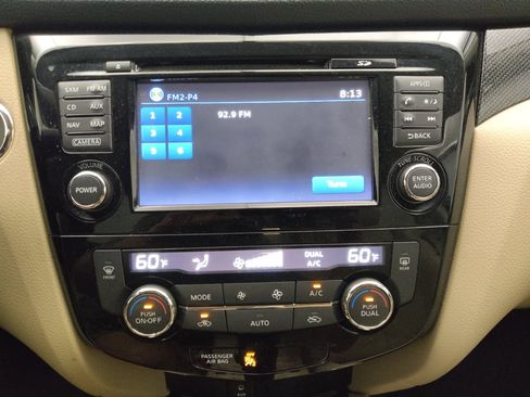 Used 2016 Nissan Rogue SL AWD/4WD image 25