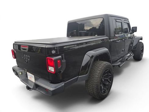 Used 2023 Jeep Gladiator Sport AWD/4WD image 13