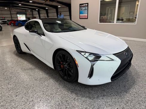 Used 2018 Lexus LC 500 Coupe w/ Touring Package RWD image 11