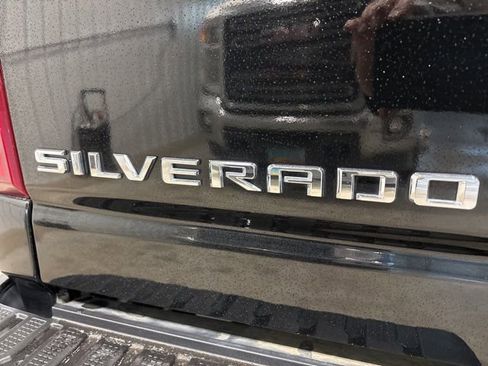 Used 2023 Chevrolet Silverado 2500 High Country image 3