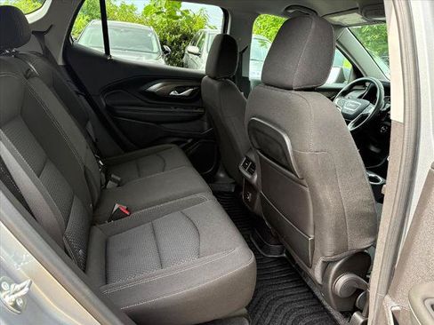 Certified 2024 GMC Terrain SLE AWD/4WD image 17