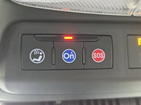 Used 2024 GMC Canyon AT4 w/ AT4 Premium Package image 47