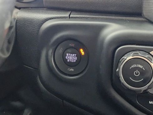 Used 2023 Jeep Wrangler Unlimited Sahara w/ Cold Weather Group AWD/4WD image 27