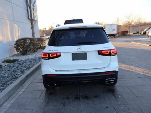 Certified 2022 Mercedes-Benz GLB 250 4MATIC image 7