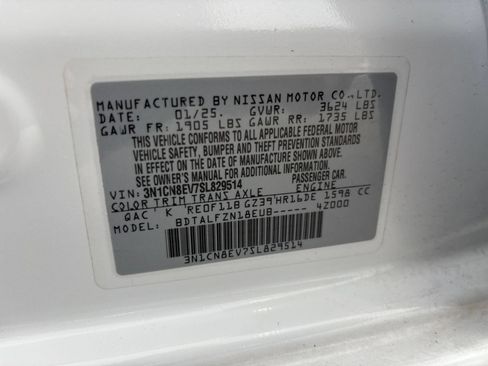 Used 2025 Nissan Versa SV FWD image 29