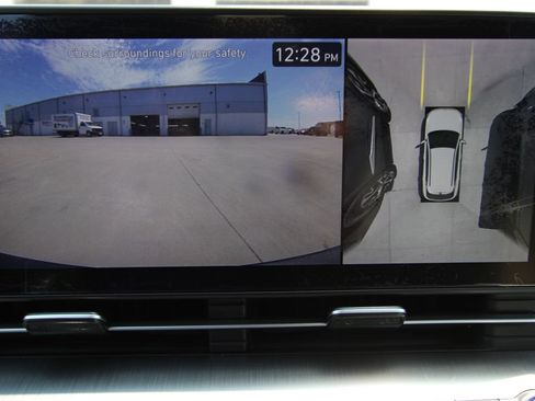 Used 2024 Hyundai Kona Limited AWD/4WD image 14