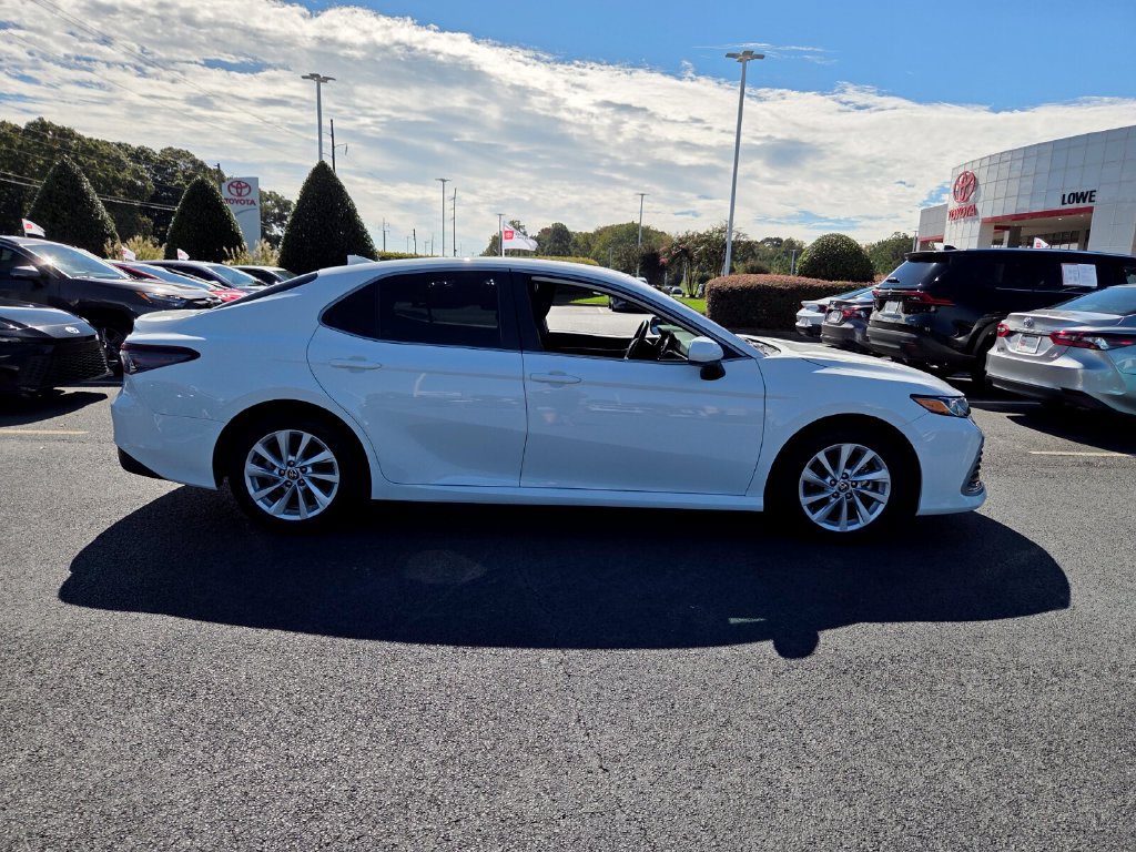 Used 2023 Toyota Camry LE FWD image 13