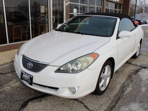 Used 2006 Toyota Solara SLE image 2